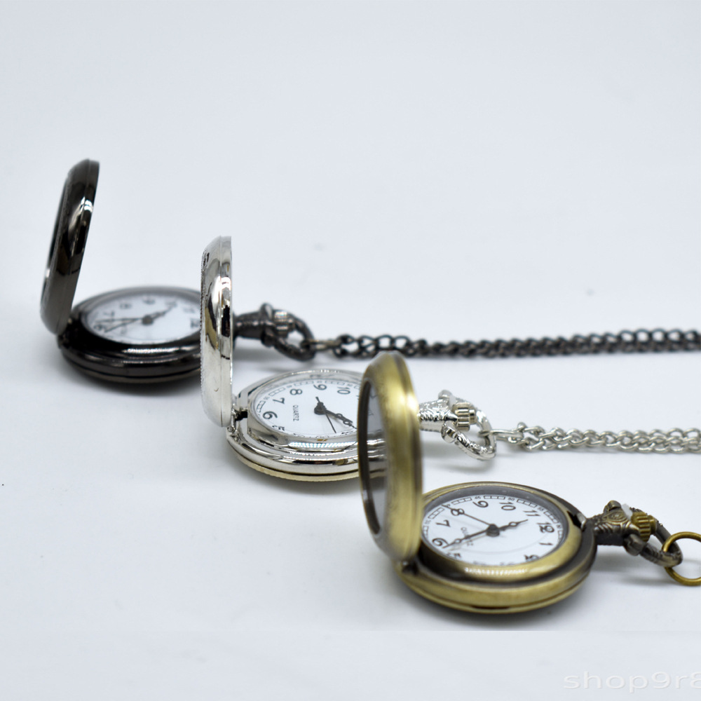 Maßgefertigte Vintage Metall-T – Jewelry And Watches Bewertung und Preis